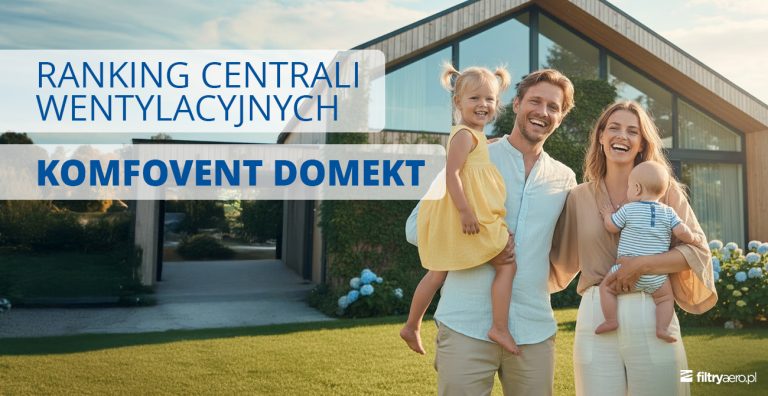 Uśmiechnięta rodzina z dwójką dzieci przed nowoczesnym domem – ranking central wentylacyjnych Komfovent Domekt.